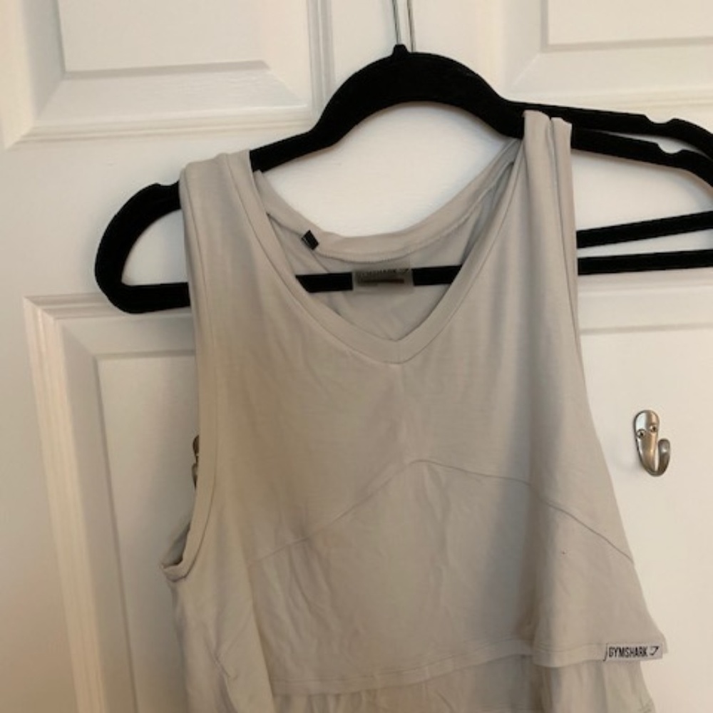 NWOT Gymshark Relaxed Crop Top - Light Grey